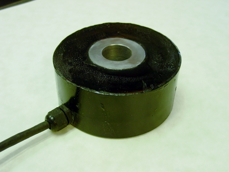 opposite pole electromagnet